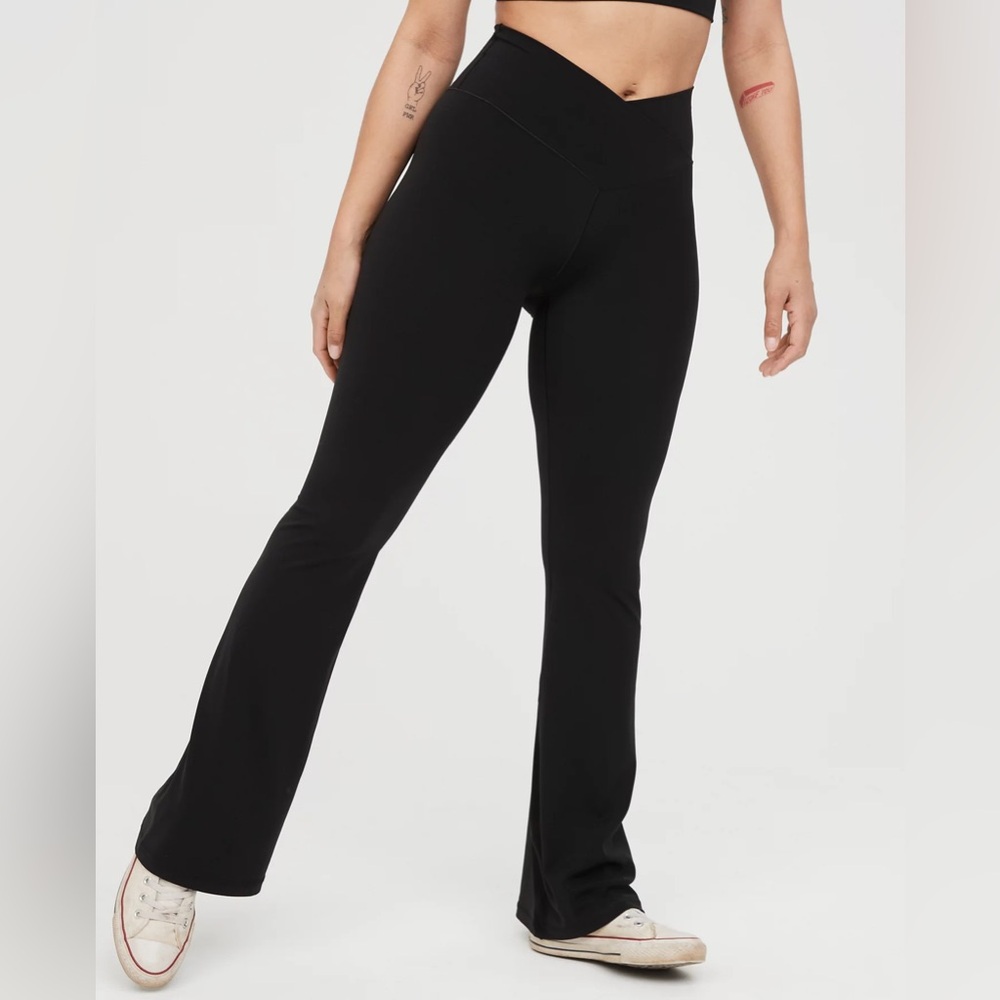 OFFLINE by aerie crossover flare leggings